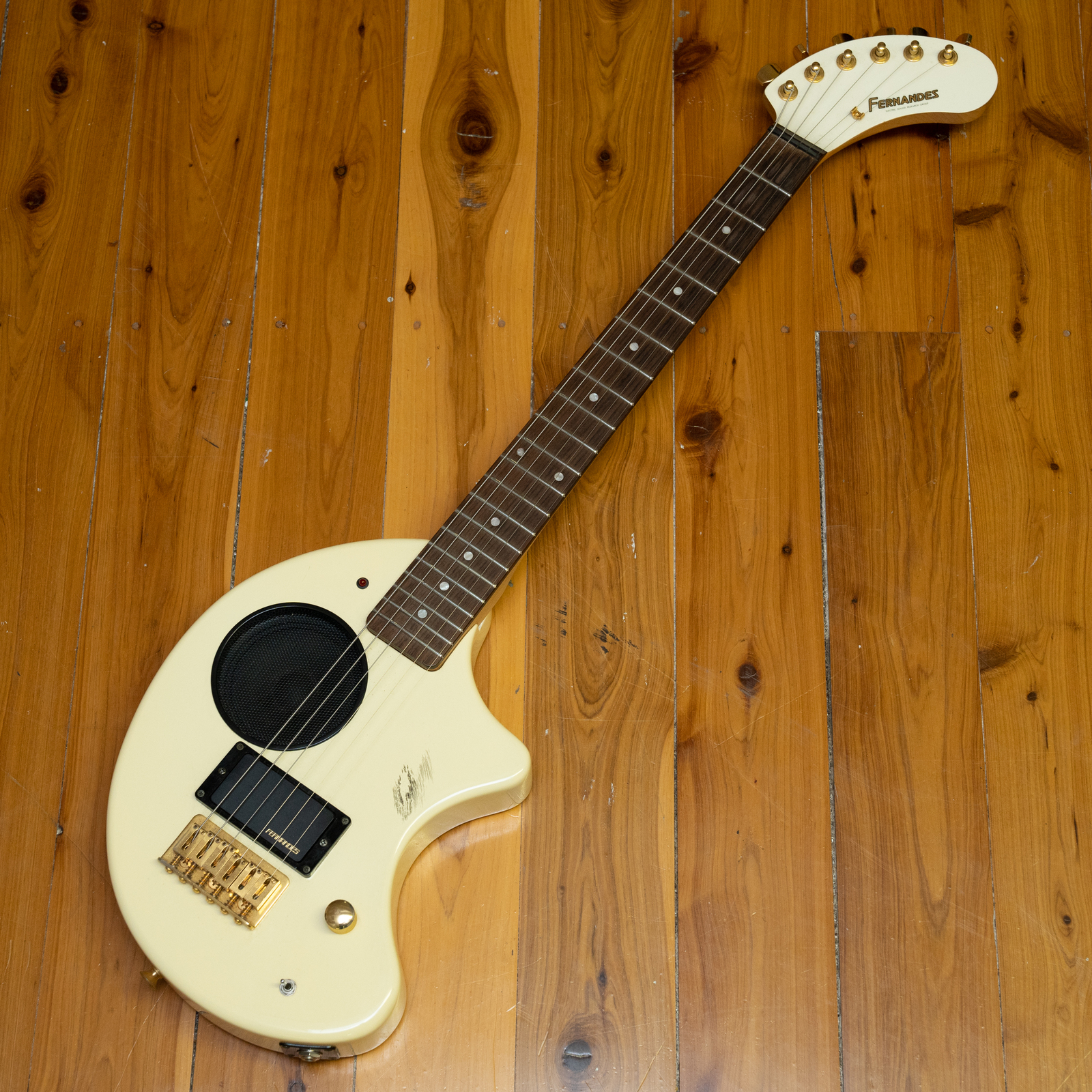 Fernandes ZO 3 Nomad Travel Guitar With In Built Amp Used