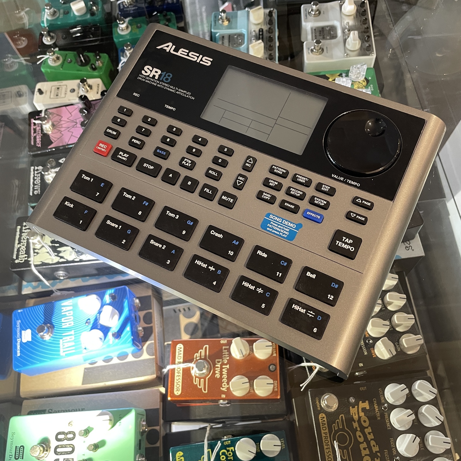 Alesis store sr18 used