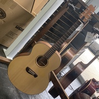 Tacoma JM9 Jumbo Acoustic with hardcase (used)