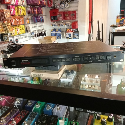 Yamaha TX81Z Rackmount FM Synthesizer (Used)