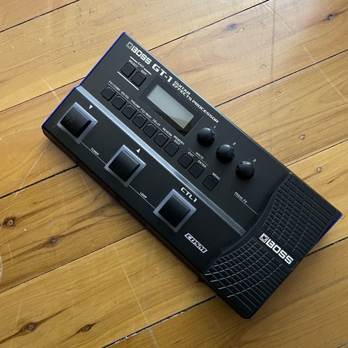 Boss GT1 multi effects pedal